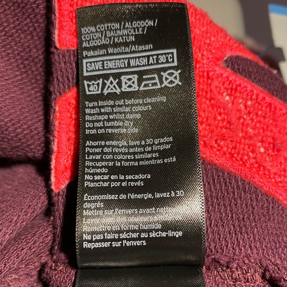 IVY PARK Chenille Logo Boxy Crop Tee - Picture 10 of 15